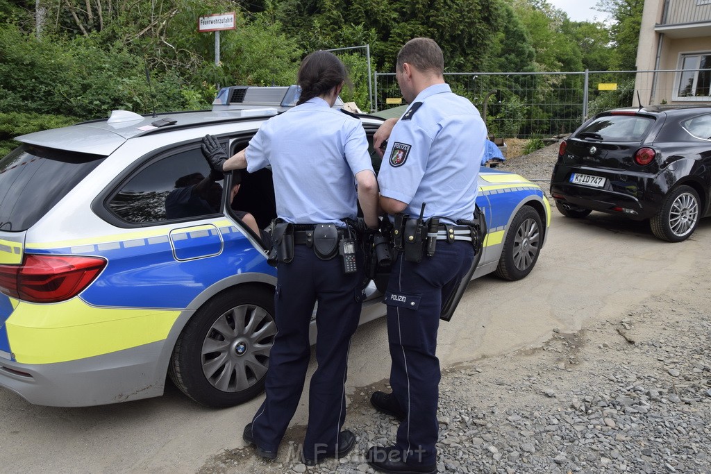 Einsatz BF Koeln Koeln Brueck Bruecker Mauspfad P10.JPG - Miklos Laubert